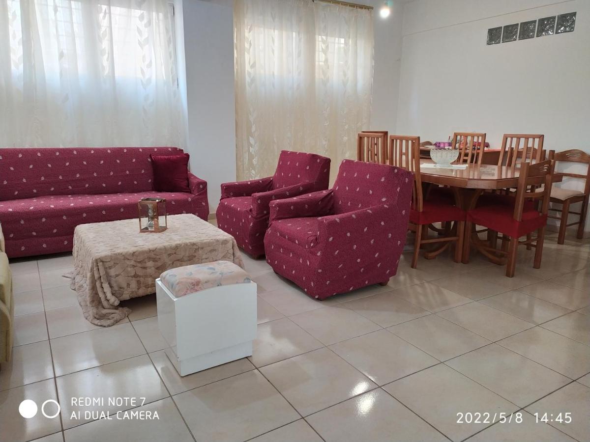 Georgia'S Family Apartment Kandiye Dış mekan fotoğraf